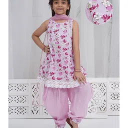 Little Bansi 100% Cotton Woven Sleeveless Floral Printed & Applique Detailed Kurti Salwar With Dupatta Set - Pink-image-37