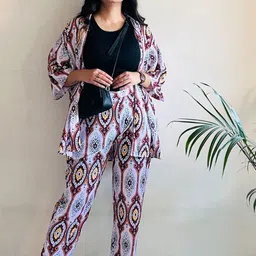 TRENBEE Printed Top, Jacket & Trouser Co-Ords-picture-26