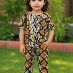 YK Unisex Kids Printed T-shirt with Trousers-picture-21