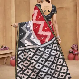 all about you Geometric Woven Design Saree With Unstiched Blouse image 4