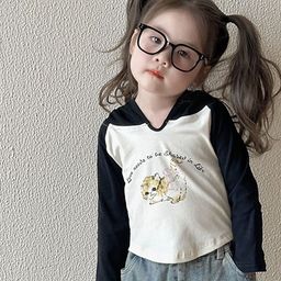 LULU & SKY Girls Printed V-Neck Pockets T-shirt-picture-19