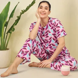 POOJARAN SAREE Women Printed Night suit image 4