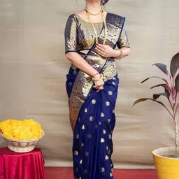 SWEETPEL Woven Design Zari Banarasi Saree image 3