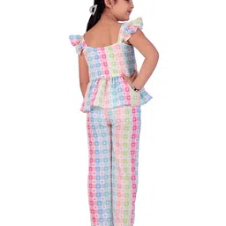 BAESD Girls Top with Capris image 3