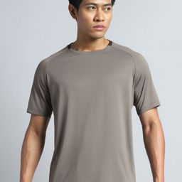 CULT Men Colourblocked Moisture Wicking T-shirt-picture-21