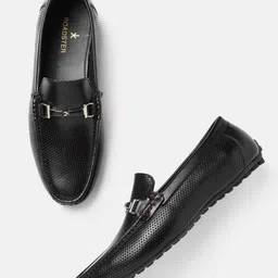 The Roadster Lifestyle Co Men Black Textured Loafers image 5
