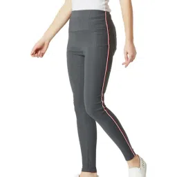Miss Chase Dark Grey Relaxed Fit Jeggings image 3