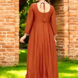 FIDHARA Women Ethnic Motifs Embroidered Panelled Thread Work Kurta & Trousers With Dupatta image 3