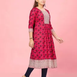 Aarika Kids Rani Pink Cotton Floral Print Kurti image 3