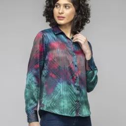 SHAYE Green Satin Regular fit Geometric casual shirts image 3