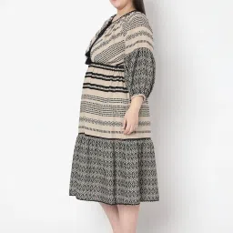 Vero Moda Curve Beige Cotton Print Three-quarters Midi Dress image 3