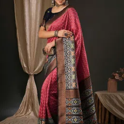 Saree Mall Pink & Black Woven Saree With Unstitched Blouse image 3
