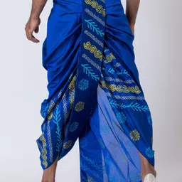 Nakshi Men Printed Dhotis image 3