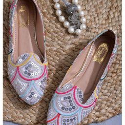 Shoetopia Sequins Embellished Mojaris - Silver-picture-23