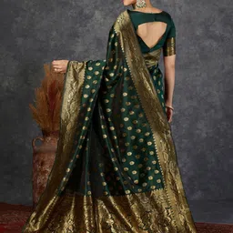 Shriyangan Woven Design Zari Pure Silk Kanjeevaram Saree image 4