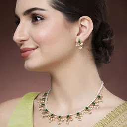 KARATCART Gold Plated Stone Studded Reversible Necklace and Earrings image 5