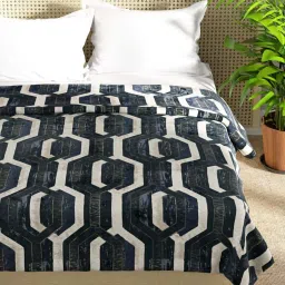 Bianca Nautical Navy Microfibre 250 GSM Double Bed Blanket image 3