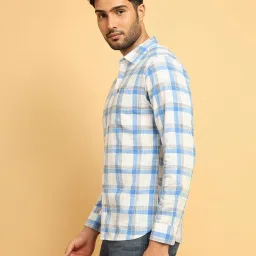 Wrangler White & Blue Regular Fit Check Cotton Shirt image 3