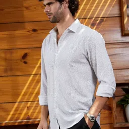 Campus Sutra White Regular Fit Floral Print Shirt image 3