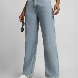 Forever 21 Blue Blended Regular Fit Mid Rise Jeans image 3