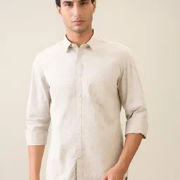 Parx Men Printed Slim Fit Cutway Collar Shirt-picture-35