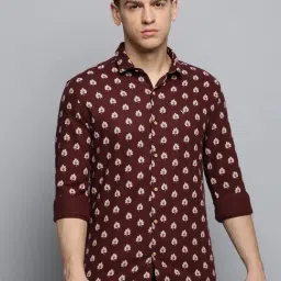 showoffff SHOWOFF Maroon Cotton Slim Fit Printed Shirt-picture-18