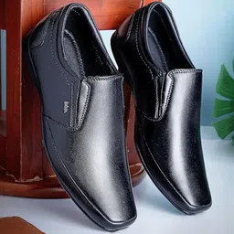 Lee Cooper Men Black Solid Leather Formal Slip-On Shoes-picture-25