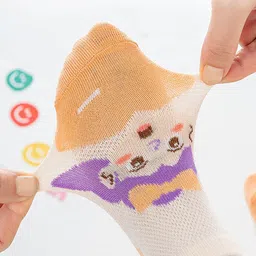 MOMISY Pack of 5 Faces Printed Tube Socks - Multi Color image 5