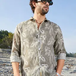 Campus Sutra Men Comfort Fit Spread Collar Floral Printed Cotton Casual Shirt-image-25