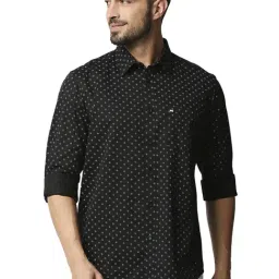 Basics Black Cotton Slim Fit Printed Shirt-image-73