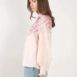 Vero Moda Pink & White Regular Fit Floral Print Top image 3