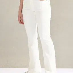 U.S. Polo Assn. White Skinny Fit Mid Rise Bootcut Jeans image 3