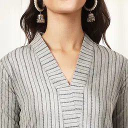 Anouk Rustic Women Striped Kurta image 3