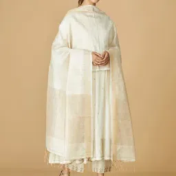 Fabindia Off-White Woven Pattern Dupatta-picture-23