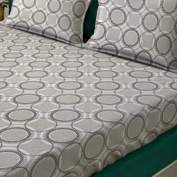 Klotthe Beige 400 TC Cotton Double Book Fold Bedsheet with 2 Pillow Covers image 3