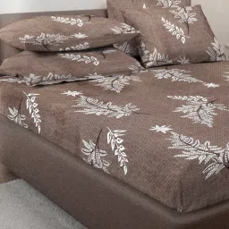 Klotthe Multicolor Cotton Blend Printed 300 TC King Fitted Bedsheet with 2 Pillow Covers image 3