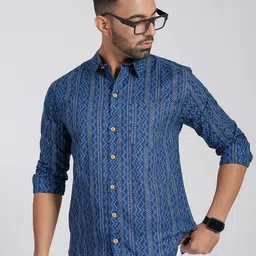Cotton Curio Men Comfort Fit Spread Collar Chevron Striped Cotton Casual Shirt-picture-16