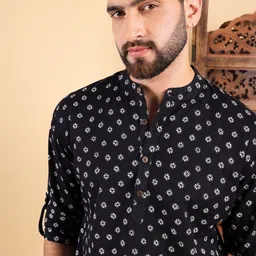 Anouk Men Black Cotton Bandhani Printed Short Kurta image 4