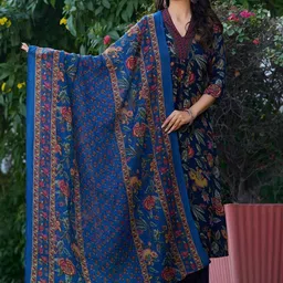 YAGNIK FASHION Women Floral Printed Regular Kurta with Trousers & With Dupatta-picture-34