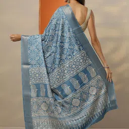Libas Ethnic Motifs Zari Silk Blend Handloom Saree image 2