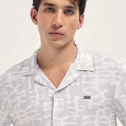 THE BEAR HOUSE Men Relaxed Fit Abstract Printed Cuban Collar Casual Shirt image 3