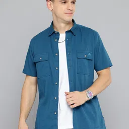 Aeropostale Men Opaque Casual Shirt-image-0