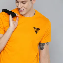 here&now HERENOW Men Mustard Yellow Solid Round Neck Pure Cotton T-shirt with Printed Detailing-picture-20