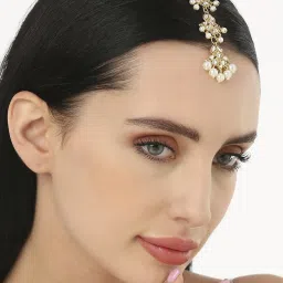 OOMPH Gold Tone Kundan & Pearls Floral Wedding Delicate Maang Tikka Pack of 3 image 4