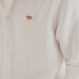 Andamen White Linen Slim Fit Solid Shirt image 4