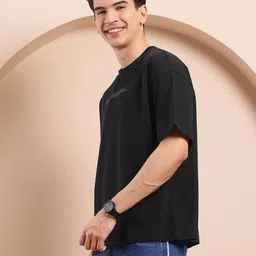 Mast & Harbour Men Printed Relaxed Fit T-shirt image 3