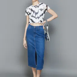 Ginger by Lifestyle White & Black Printed Crop Top image 4