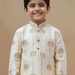 Lagorii Boys Ethnic Motifs Embroidered Regular Thread Work Kurta with Pyjamas image 4