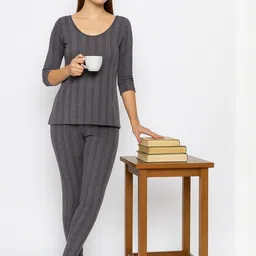 TRENDY RABBIT Women Round Neck Striped Thermal Set-image-83