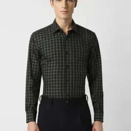 Van Heusen Black Cotton Regular Fit Checks Shirt-picture-23
